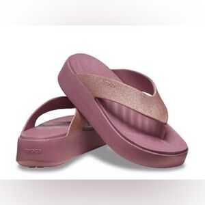 Crocs Getaway Glitter Platform
Sandal - Women's